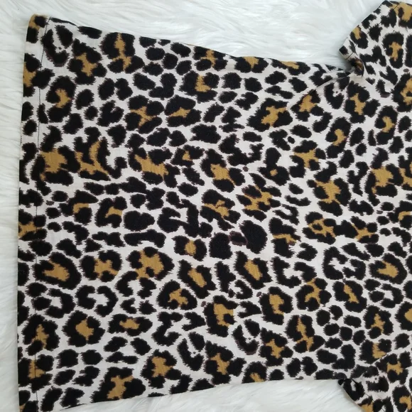 J.CREW Bundle 2 T-Shirt Short Sleeves, one Animal Print And Yellow SIZE XS. - Picture 5 of 16